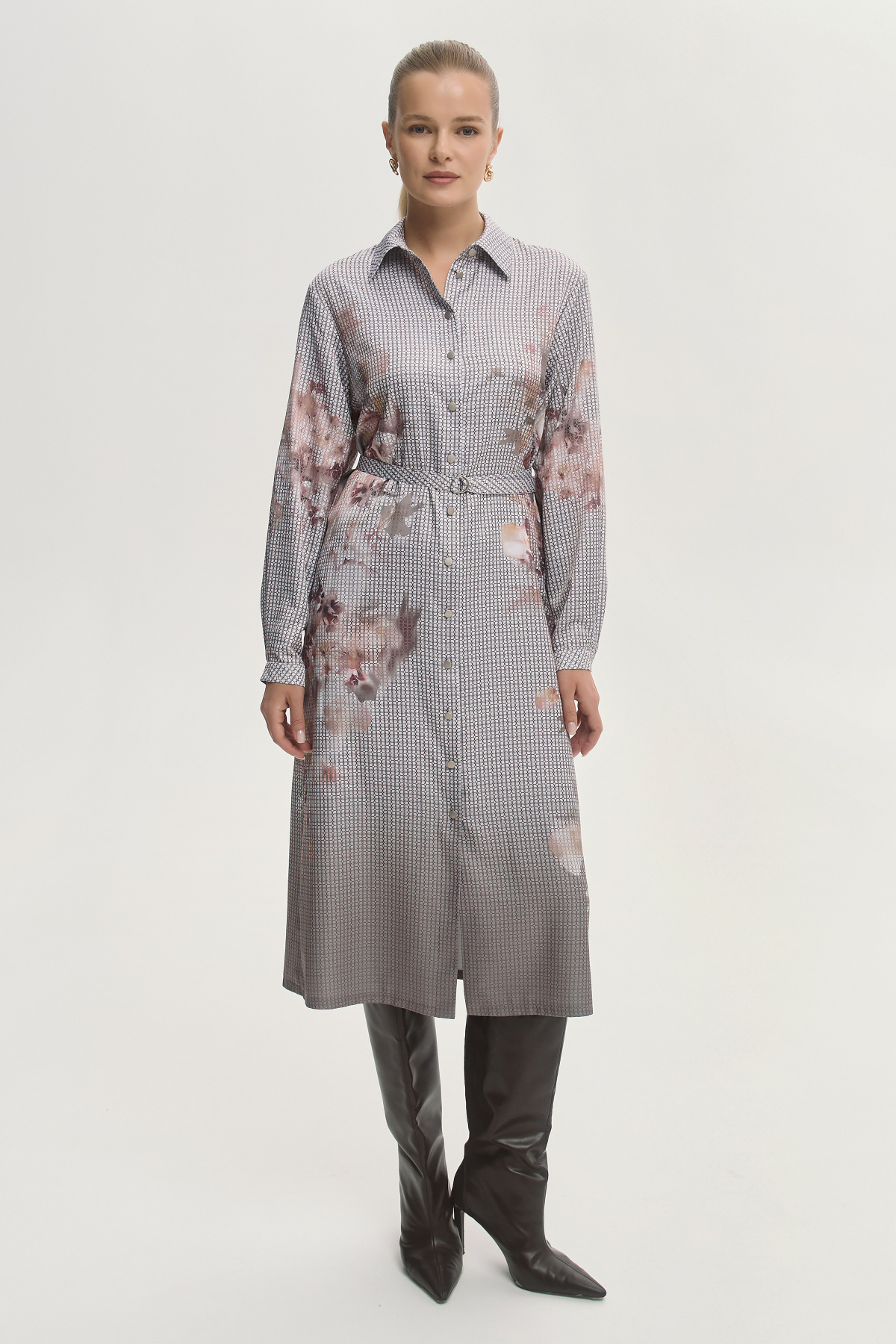 Платье-рубашка "Звёздная вуаль"
Платье-рубашка "Звёздная вуаль"