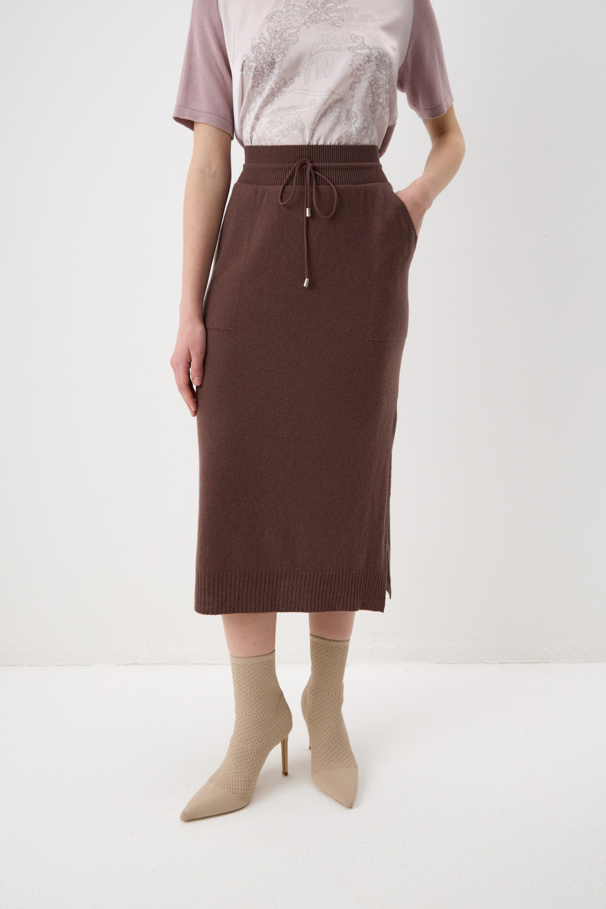 Юбка вязаная "Сонеты тепла"
Юбка вязаная "Сонеты тепла"