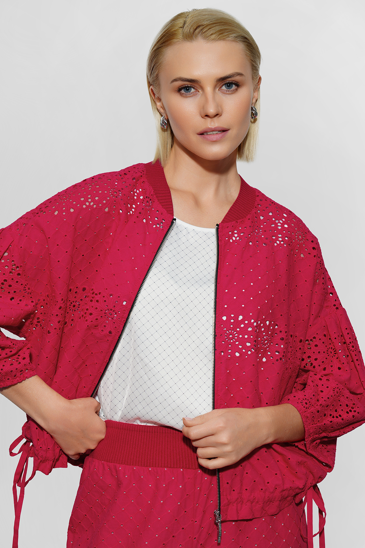 Бомбер шитьё "Ягодный микс"
Бомбер шитьё "Ягодный микс"