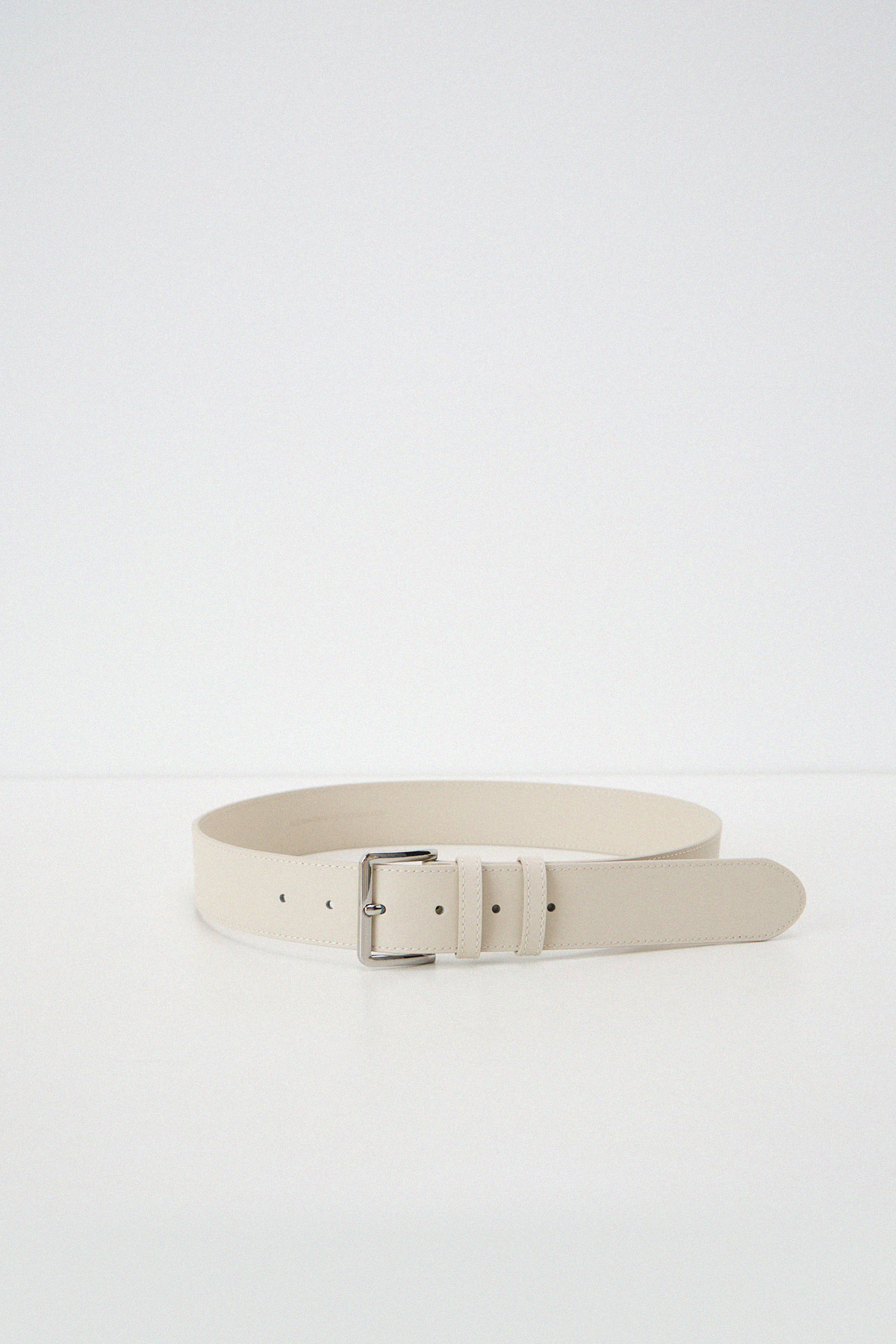 Пояс бежевый 4 см
Пояс бежевый 4 см