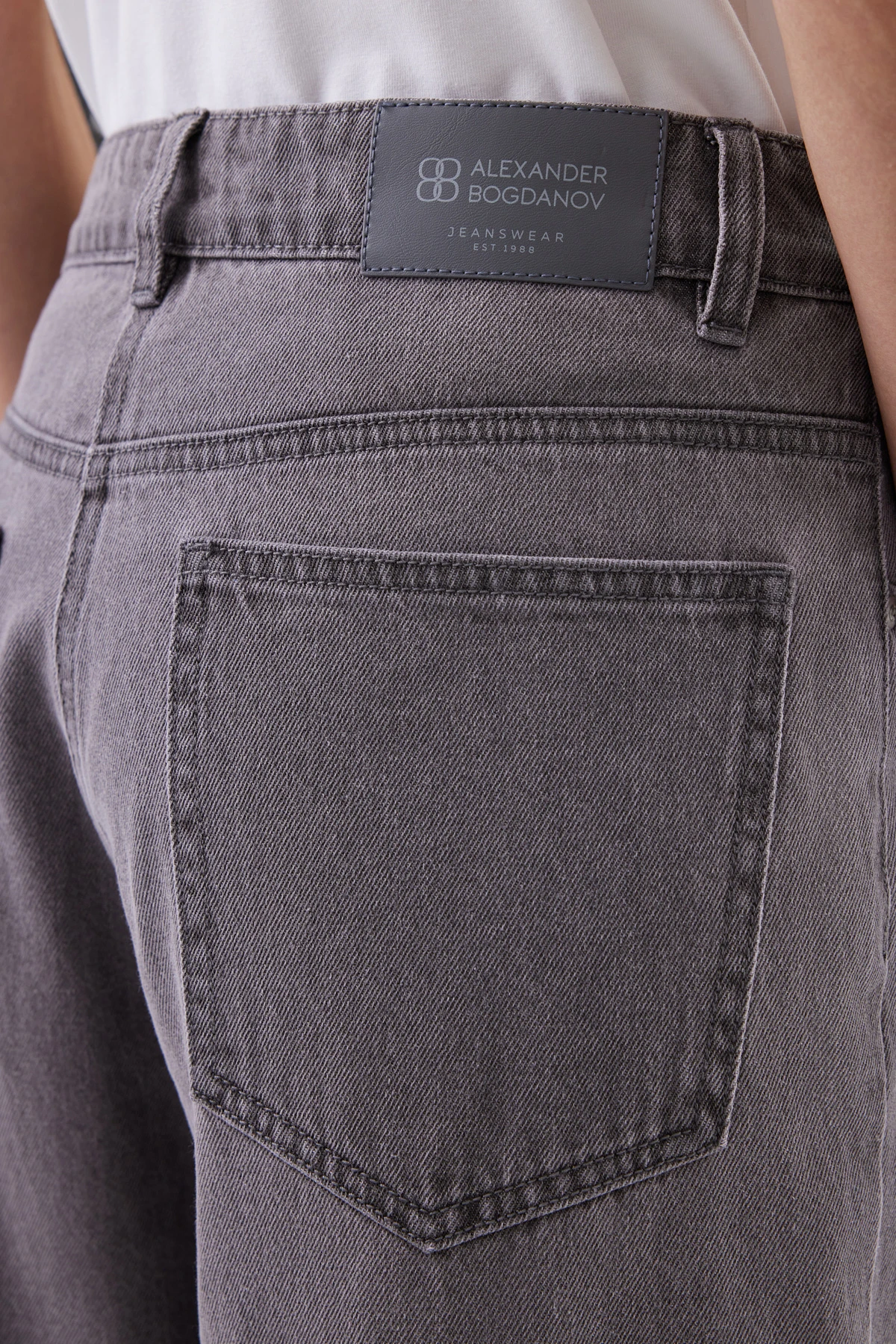 Брюки джинсовые серые 2