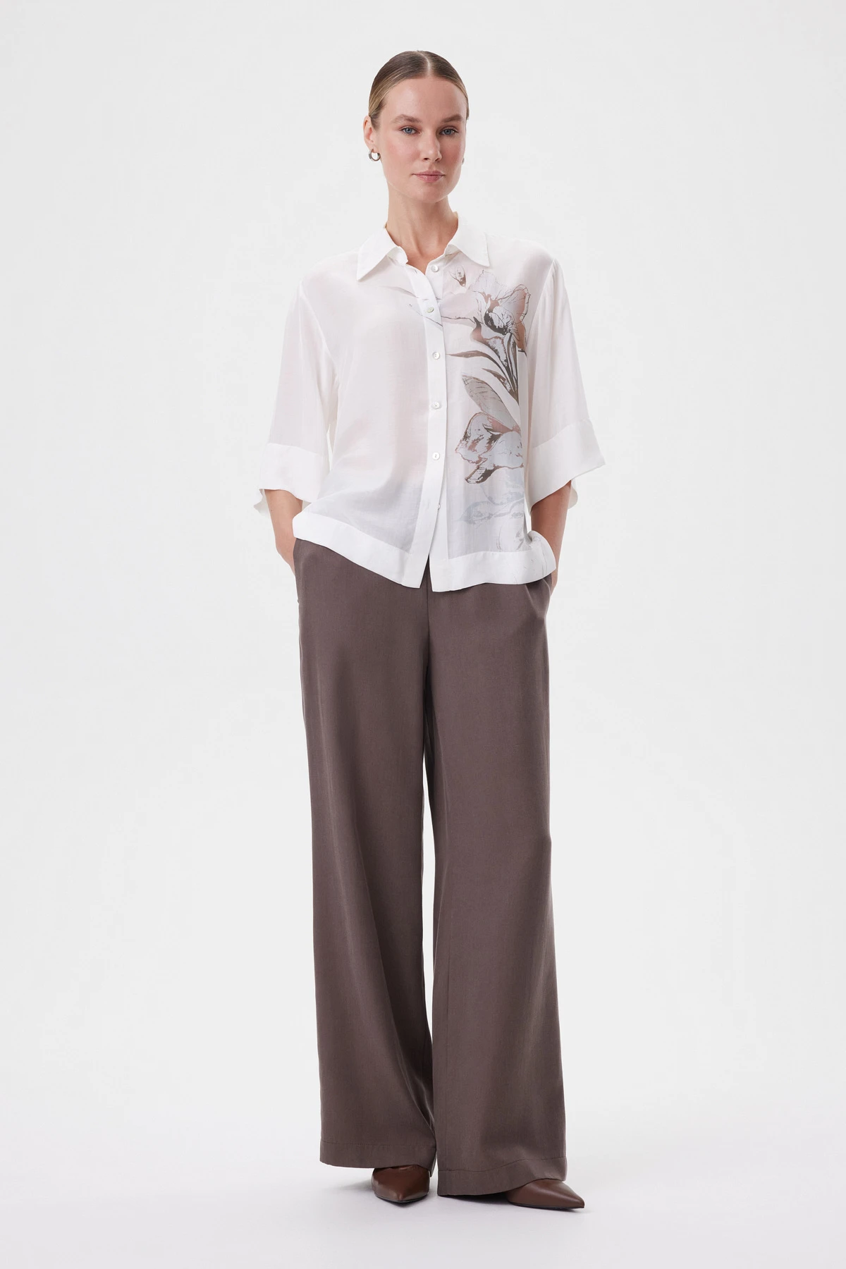 Брюки шоколадные 1