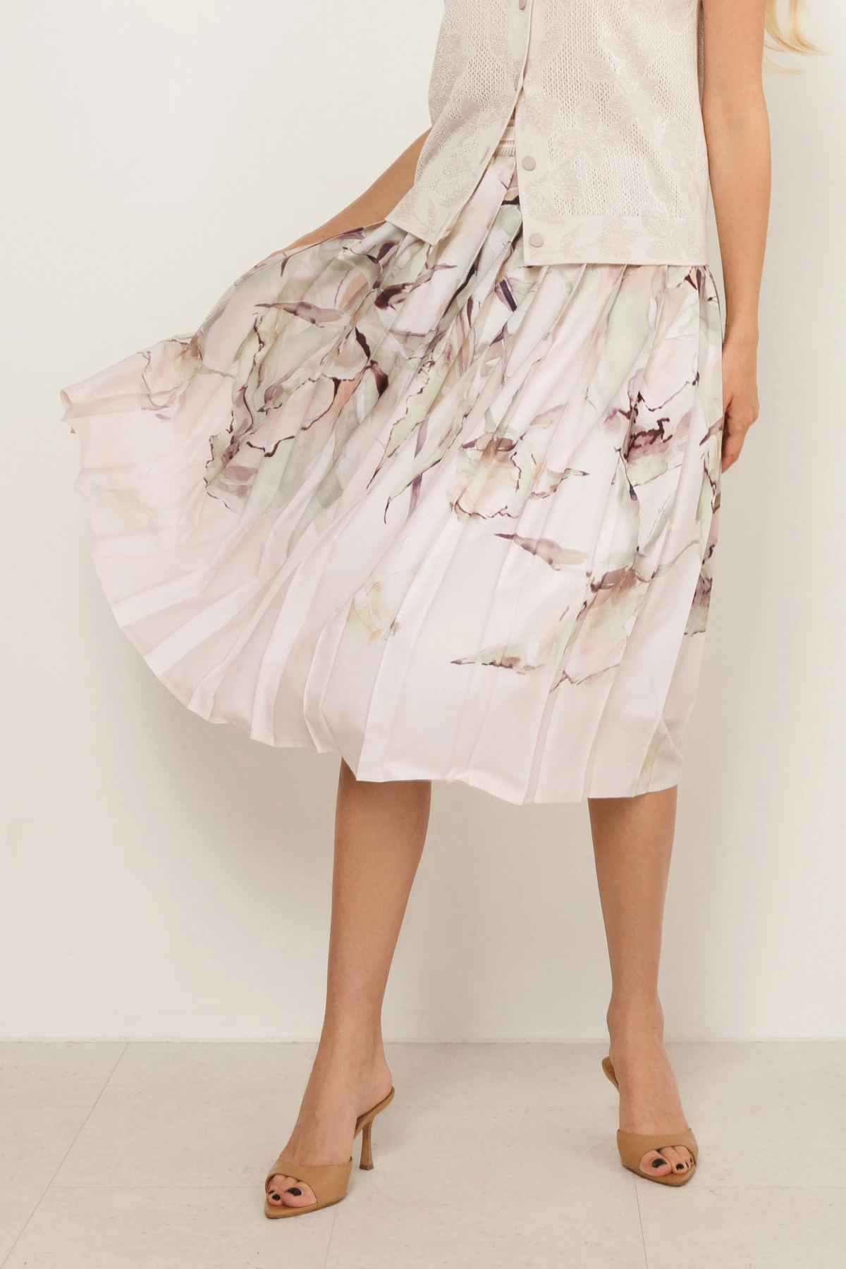 Юбка "Прикосновение нежности" 3