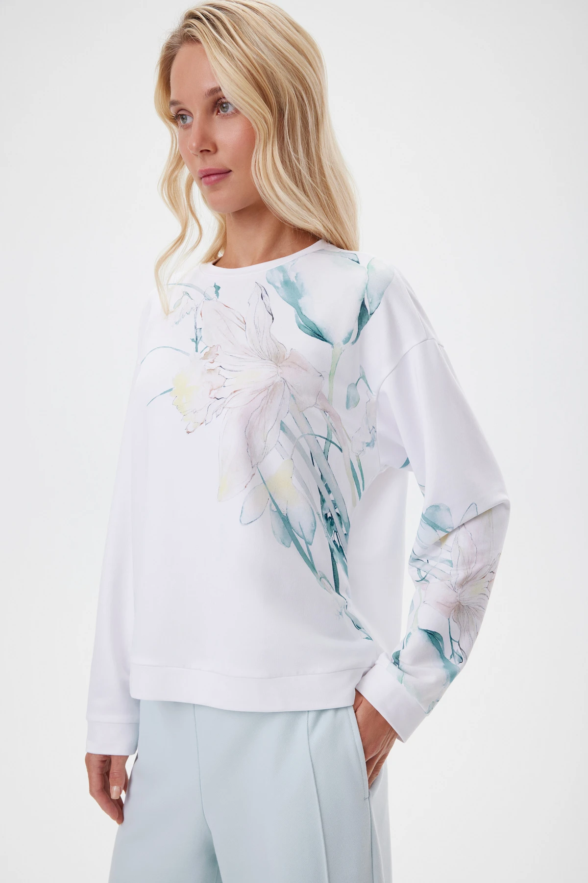 Свитшот «Первоцветы» 2