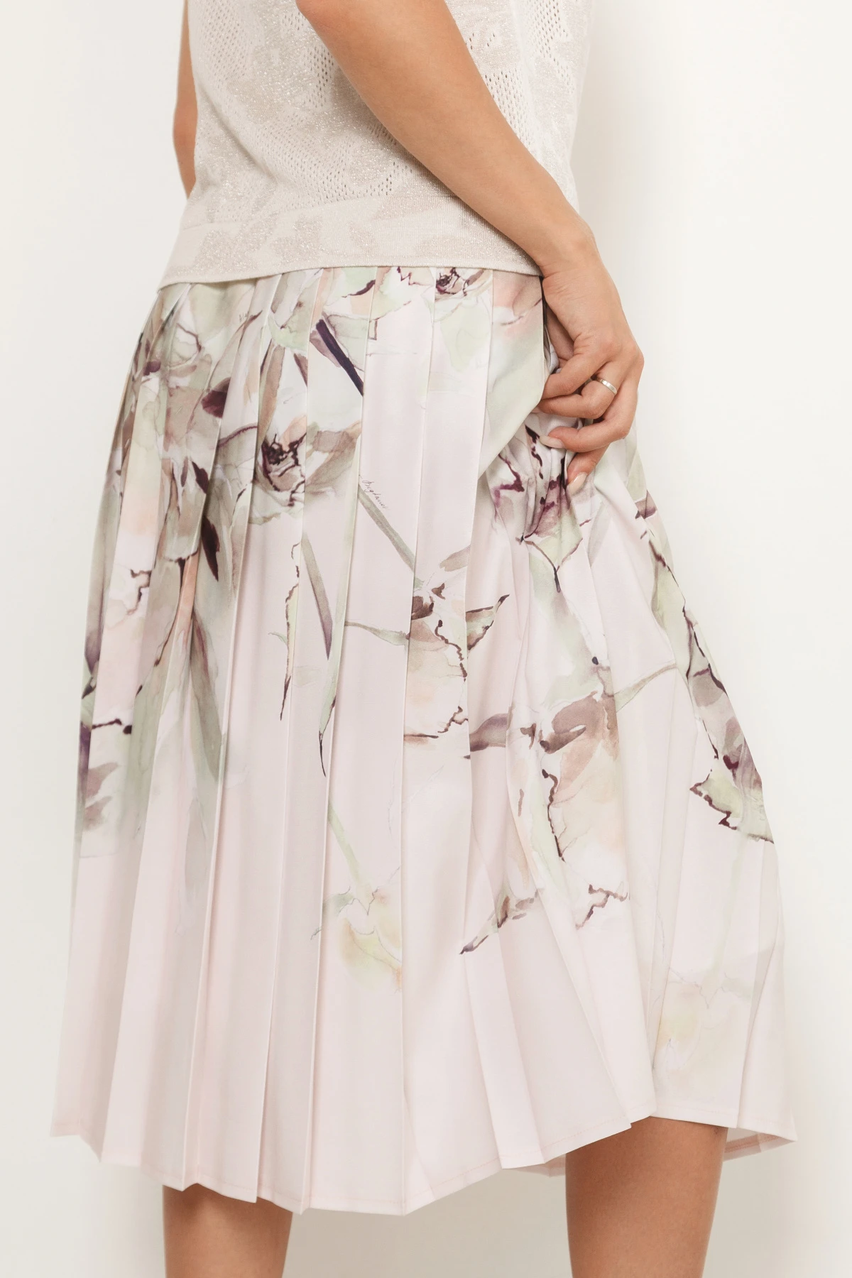 Юбка "Прикосновение нежности" 2