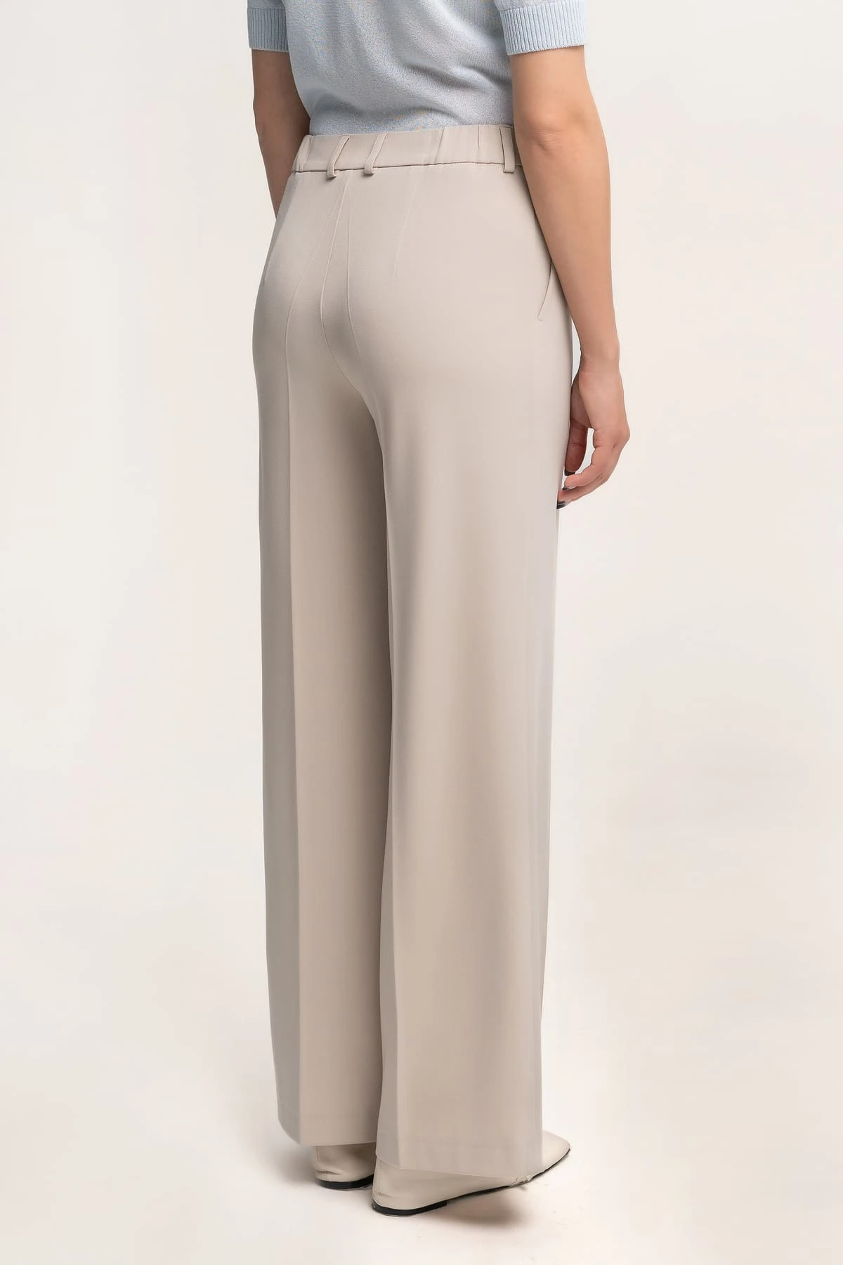 Брюки бежевые 2