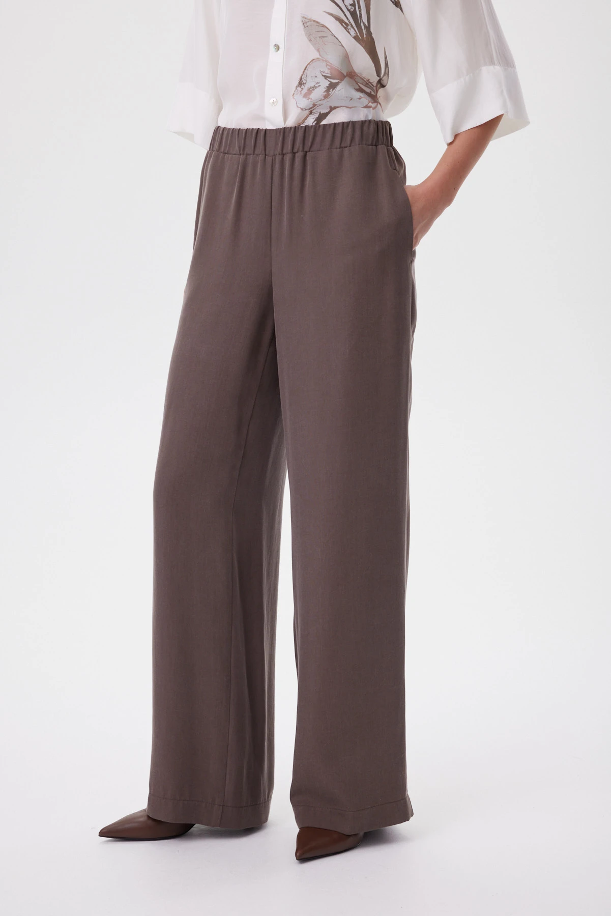 Брюки шоколадные 6