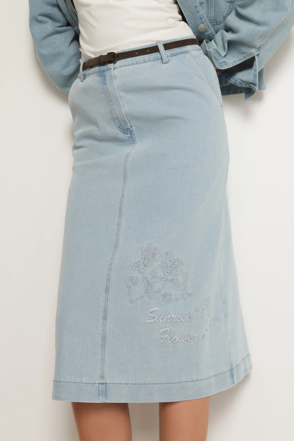 Юбка джинсовая "Неизведанные тропы" 3