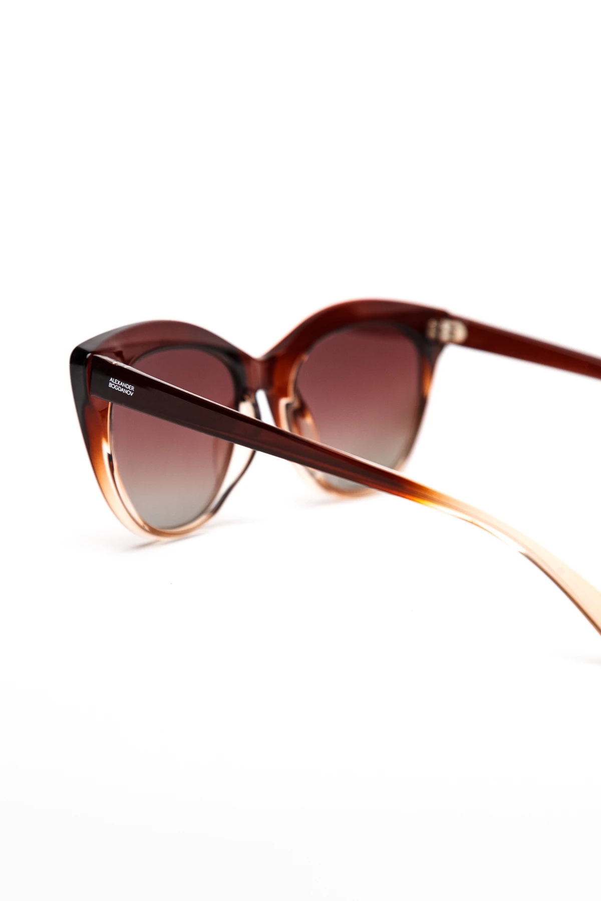 Очки коричневые кошачий глаз с футляром 3