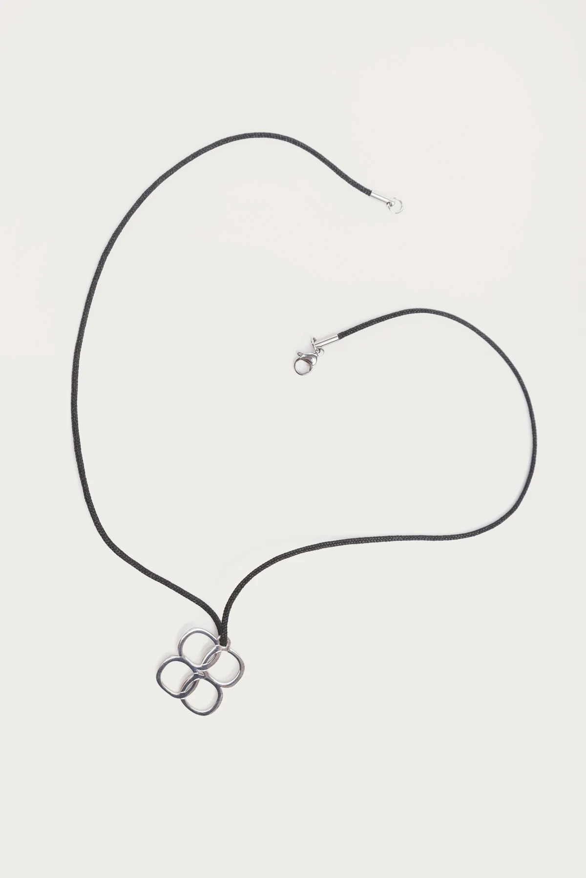 Кулон "88" с чехлом 1