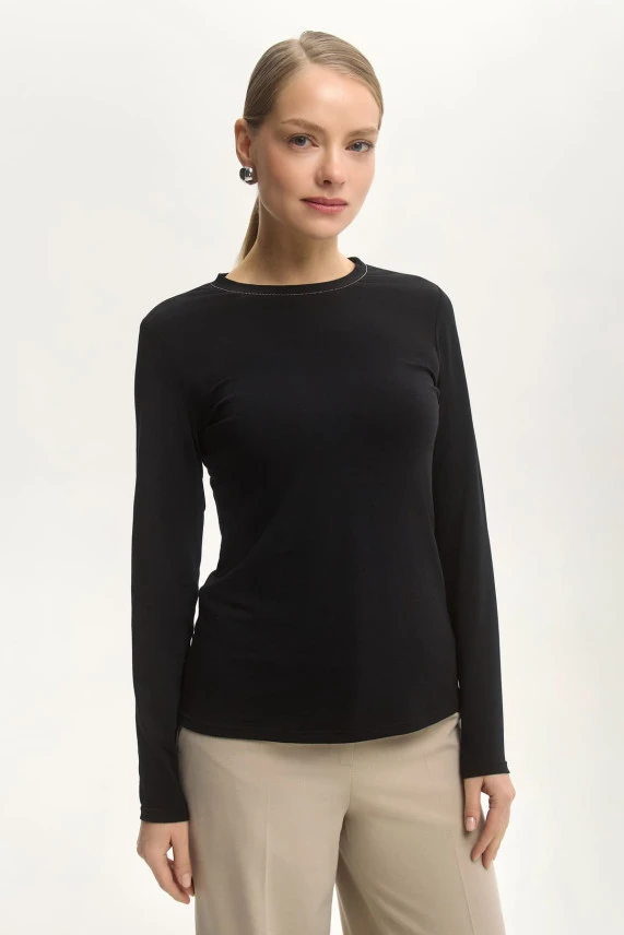 Лонгслив черный "Эхо вселенной"