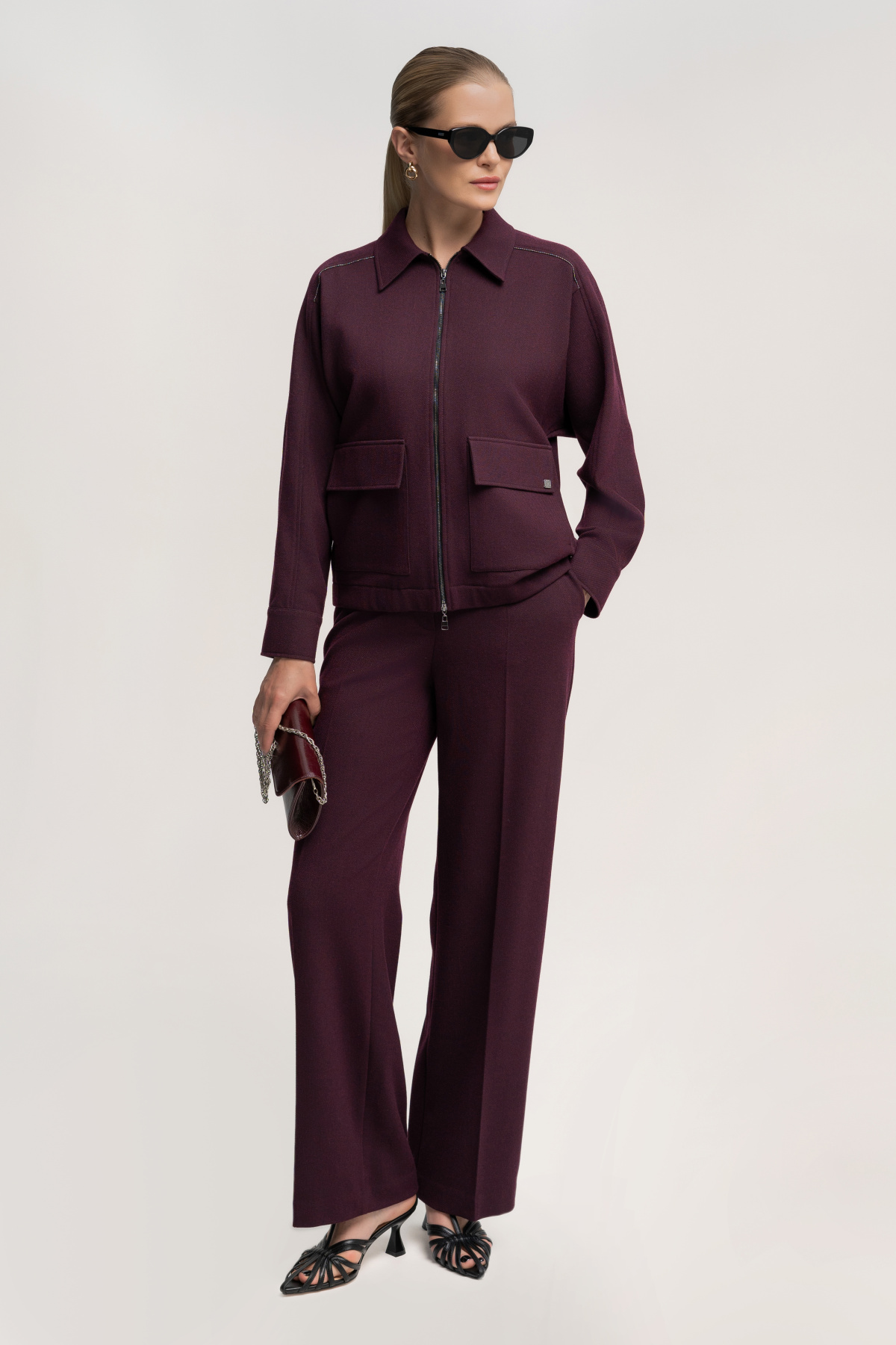 

Жакет "Малиновая ночь"