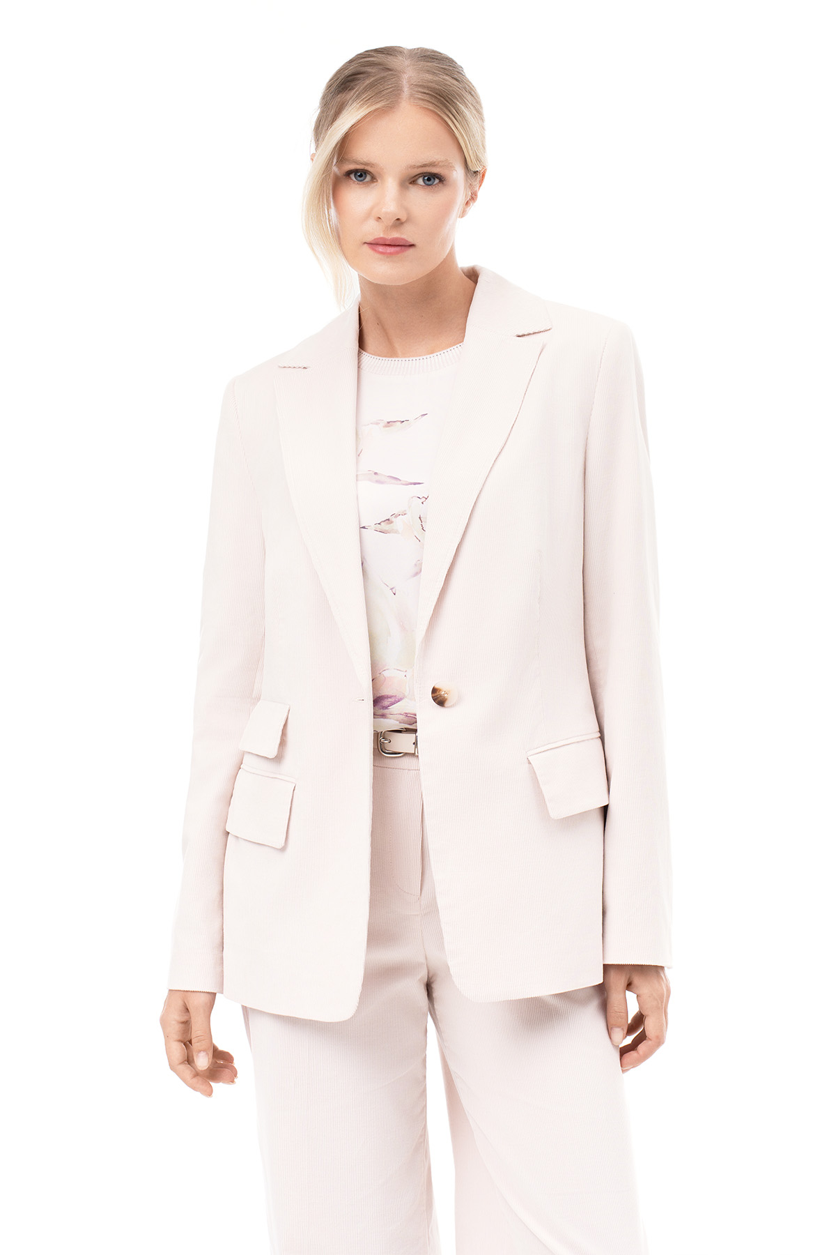 Жакет Прикосновение нежности 23992₽