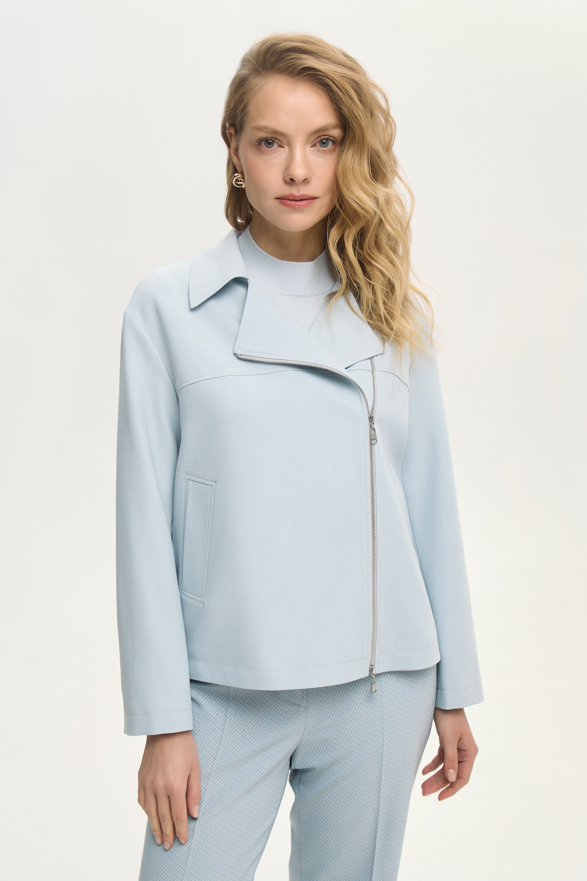 

Жакет "Голубая орхидея"