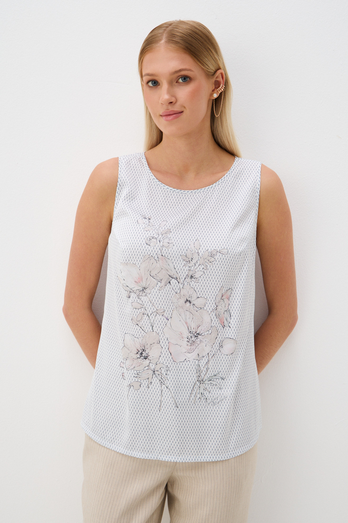 

Топ "Вернисаж"