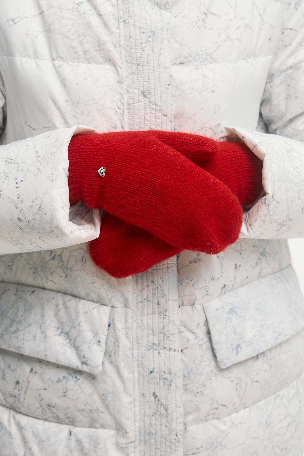 

Варежки "Северная клюква"