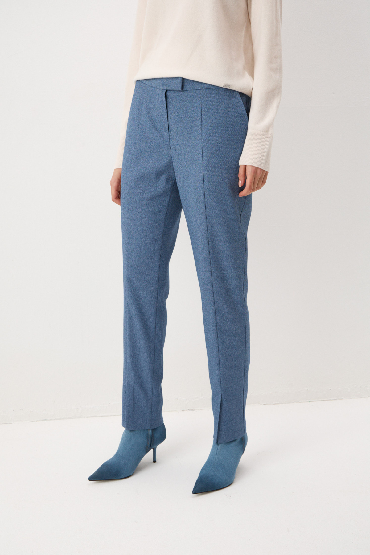 

Брюки зауженные "Легенда о розе"