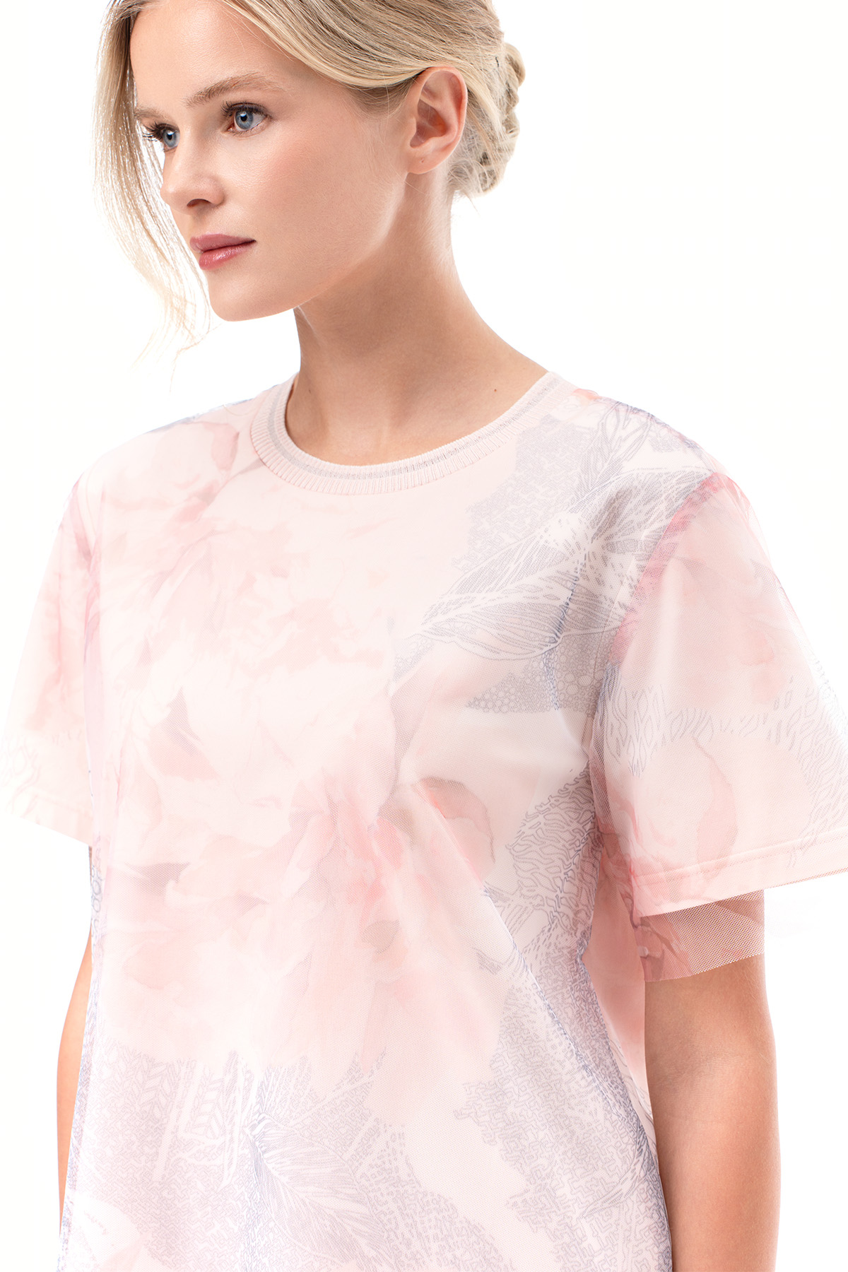 

Футболка "Магия пробуждения"