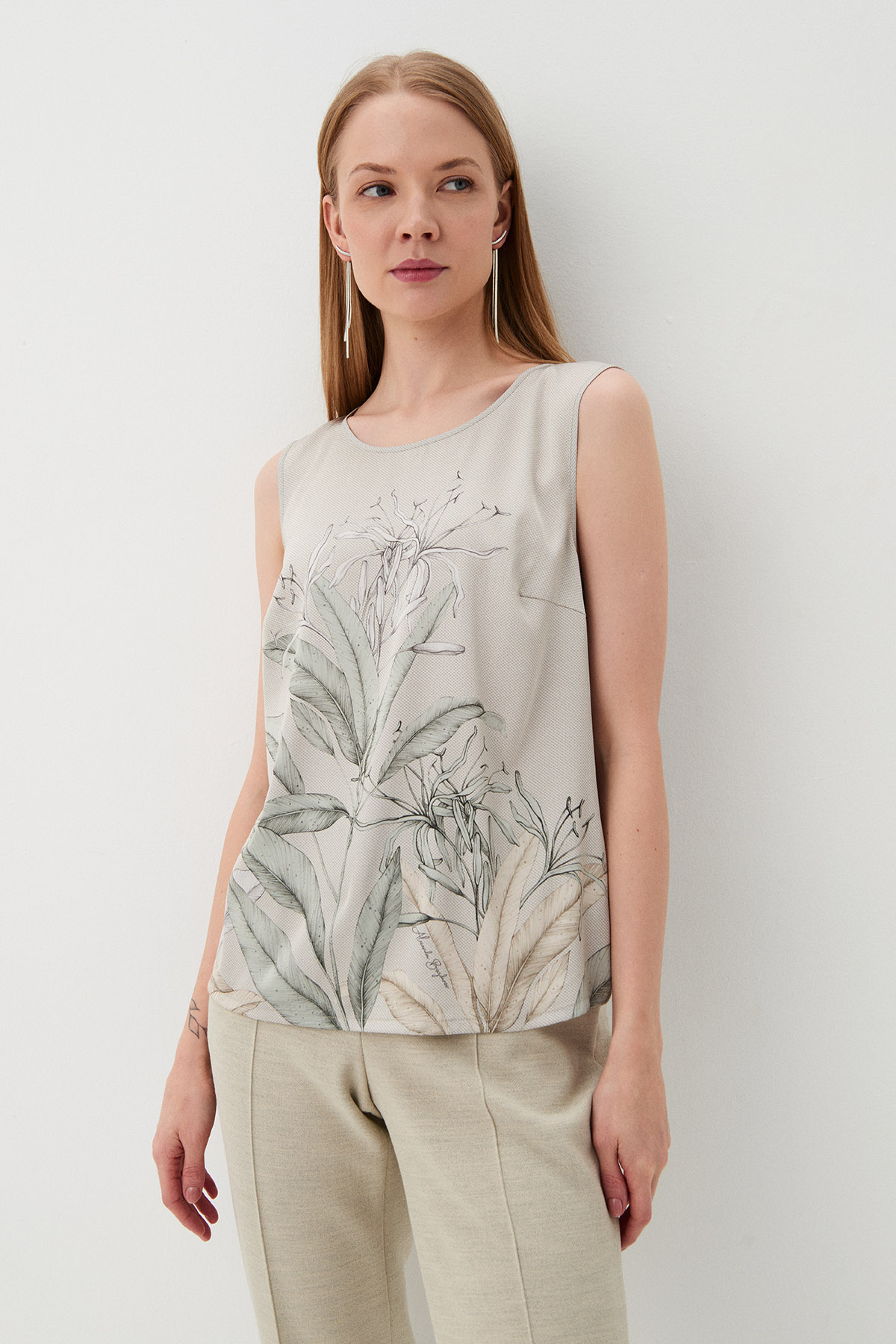 

Топ "Золотой танец"