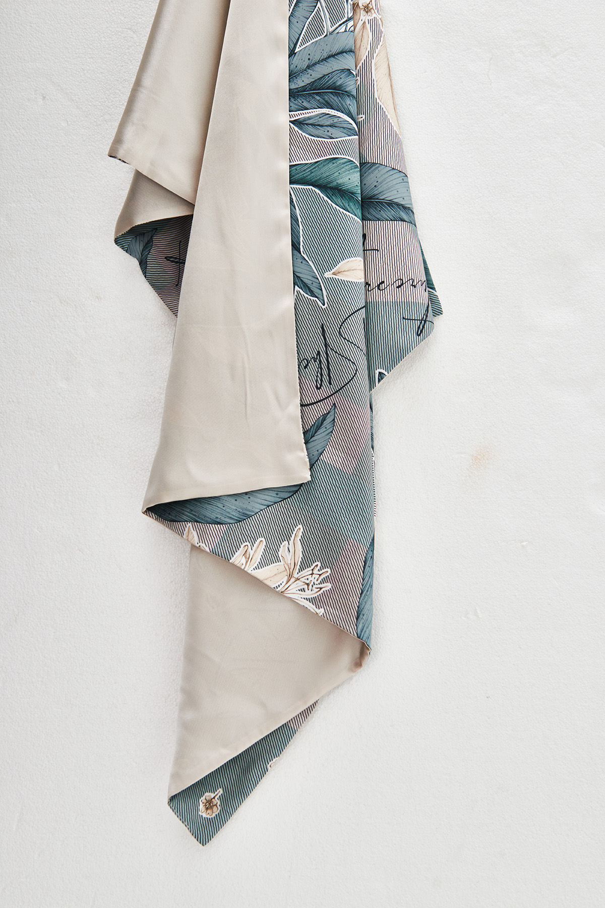 

Палантин "Танец природы"