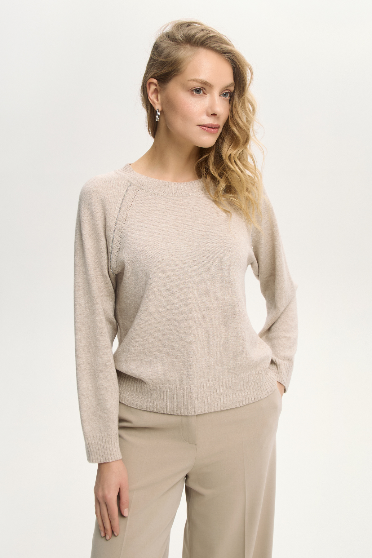 

Джемпер песочный