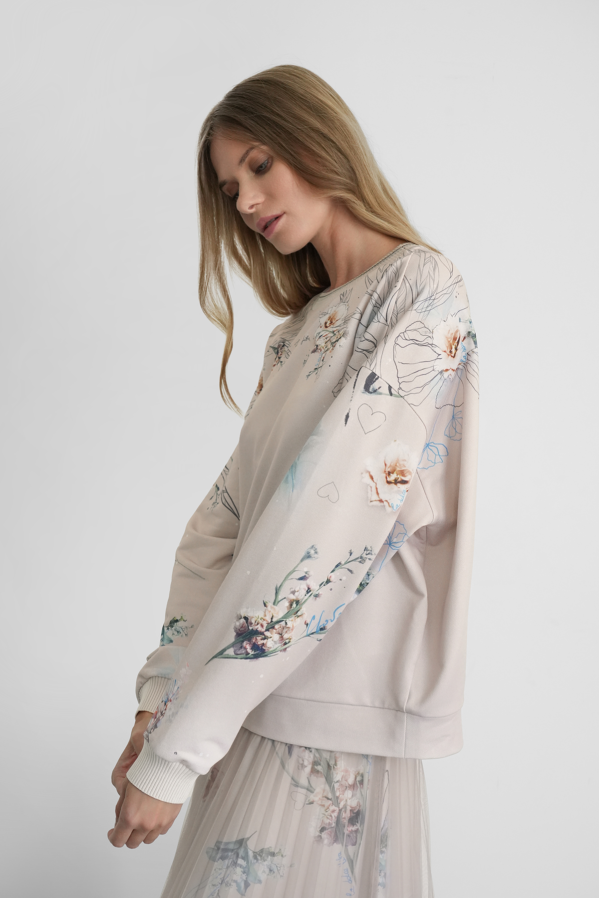 

Свитшот "Романтика приключений"