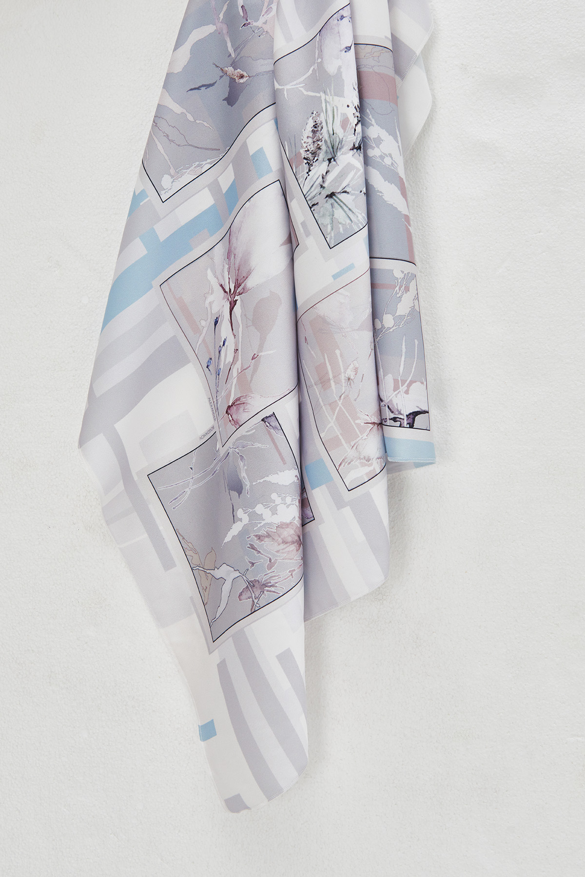 

Платок "Тихий сад"