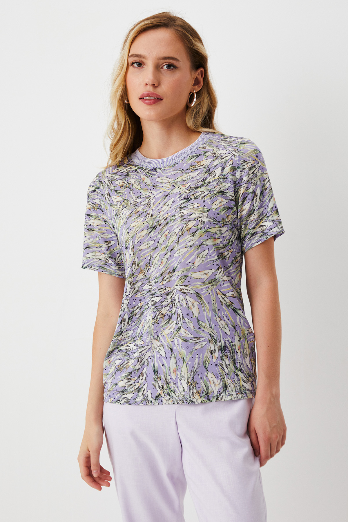 Джемпер с коротким рукавом Радужное сияние 4560₽