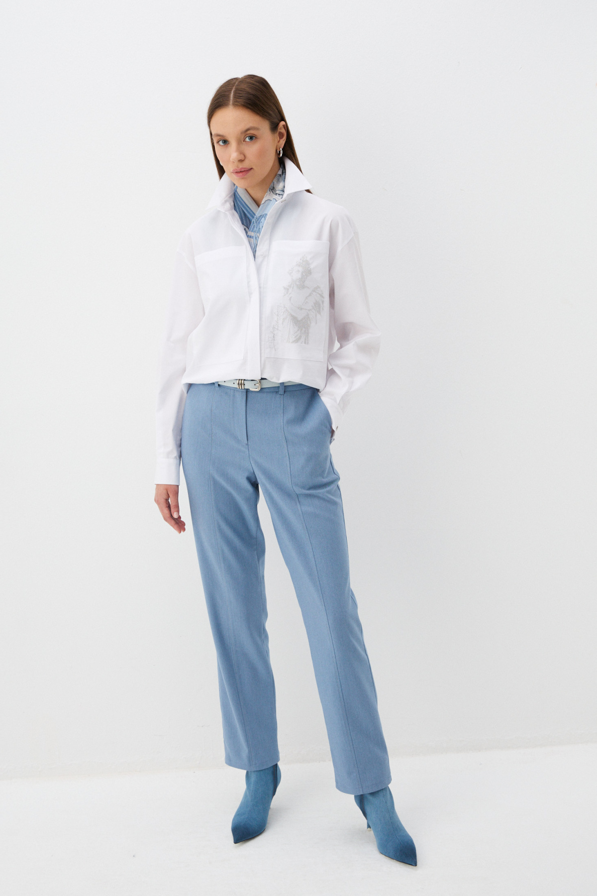 

Блузка "Загадки Летнего сада" белая