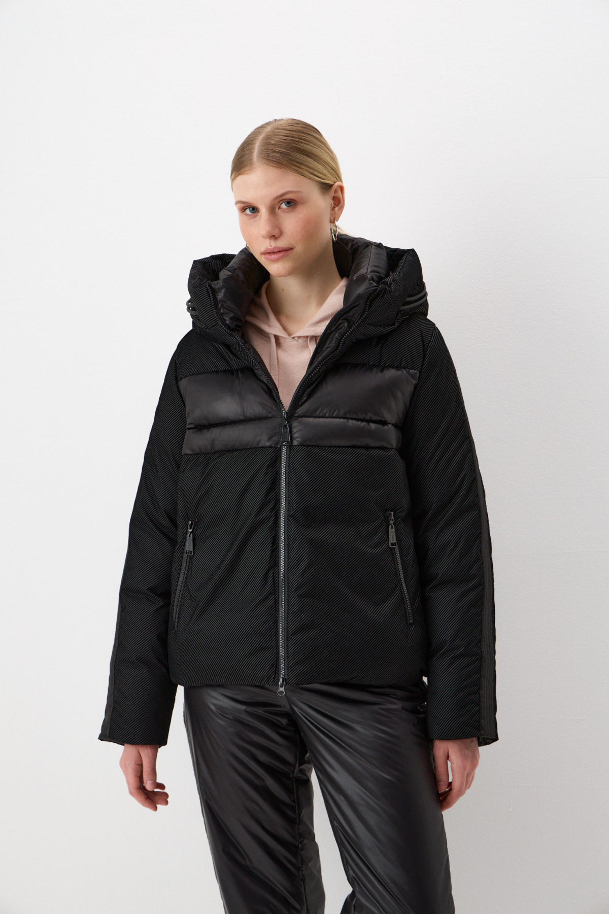 

Куртка "Гармония контрастов"