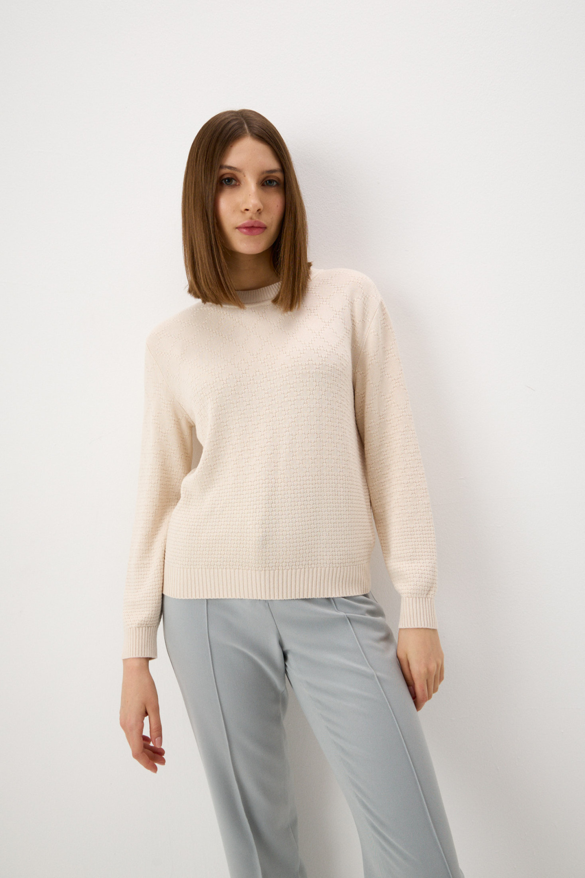 

Джемпер бежевый