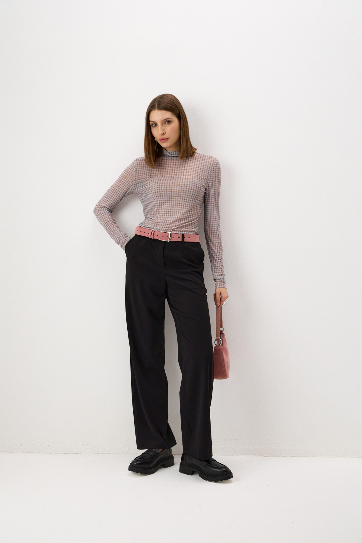 

Брюки черные