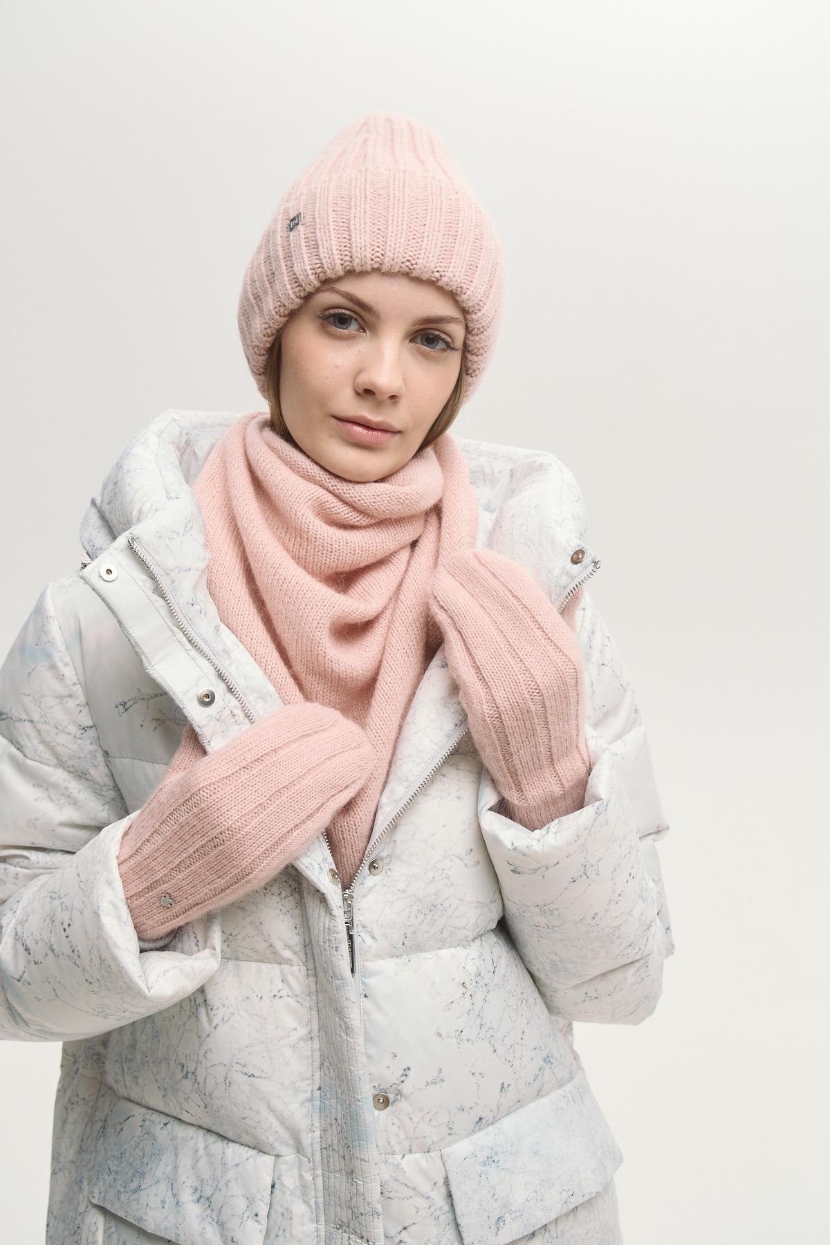 

Варежки "Нежность"