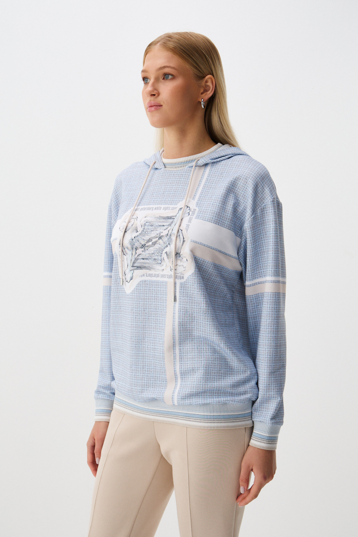 

Джемпер с капюшоном "Северная пальмира"